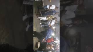 one of the fans challenges Vee mhofu ft Sulumani on dance floor