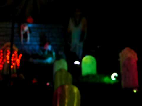 Halloween 2009- Clip 4 Santa Rosa Trick or Treatin...