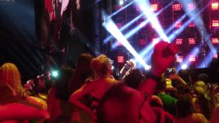 Brad Paisley - Alcohol (CMA Fest 2014)