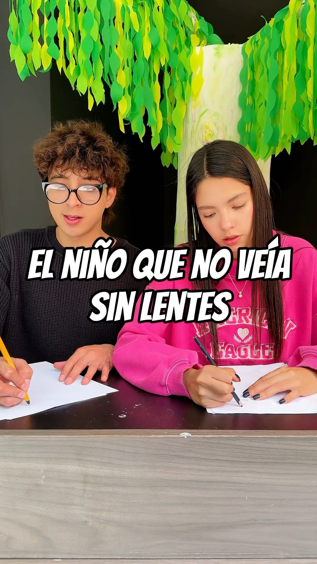 EL NIÑO QUE NO VEÍA SIN LENTES ?