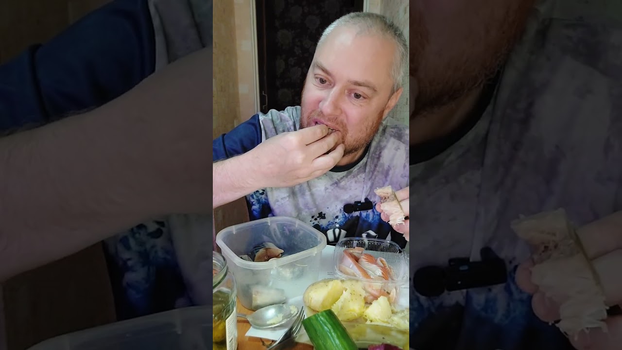 Антоха хавает брюшки сёмги и малосольную скумбрию с картохой #муебанг #еда 