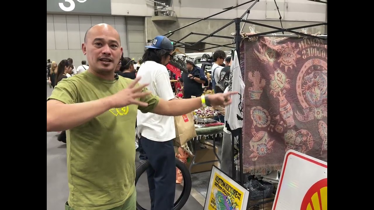 Toy Hunting in Japan Flea Market