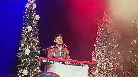 David Archuleta Cries Onstage Over Religion & Iden...