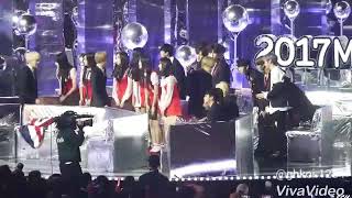 eunha & taehyung moment MMA 2017