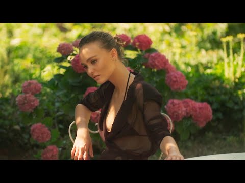 Making-of the Cruise 2020/21 Collection with Lily-Rose Depp