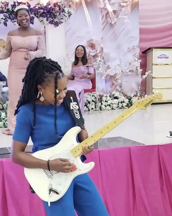 Roju by Chike live performance #music #guitarmusic #guitarist