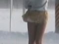 ミニスカ熟女・氷点下の耐寒訓練