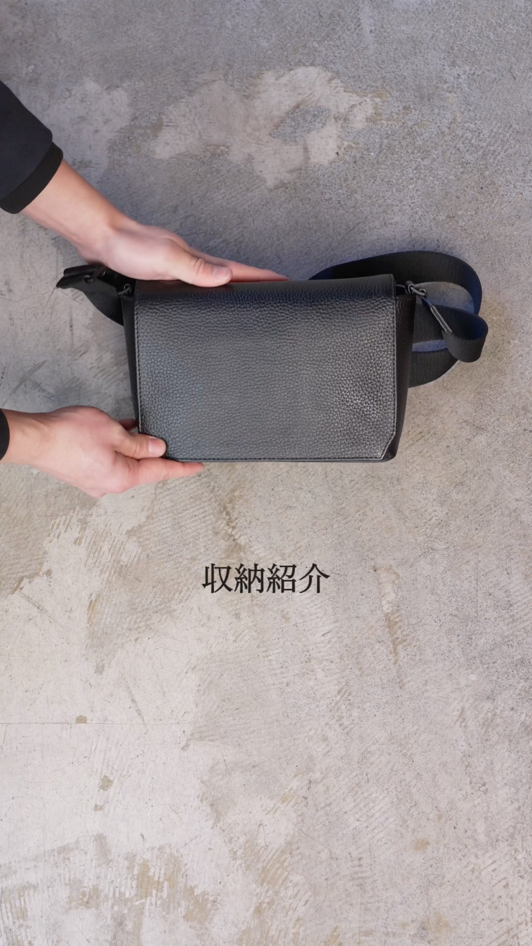 フラップミニショルダーバッグ中身紹介 #かばんの中身 - YouTube