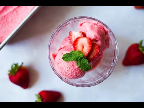 how-to-make-4-ingredient-strawberry-frozen-yogurt-!!-by-cooking-tv
