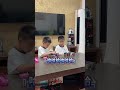 Thick-skinned and thin-skinned and can't eat. Twins, parent-child interaction. Funny