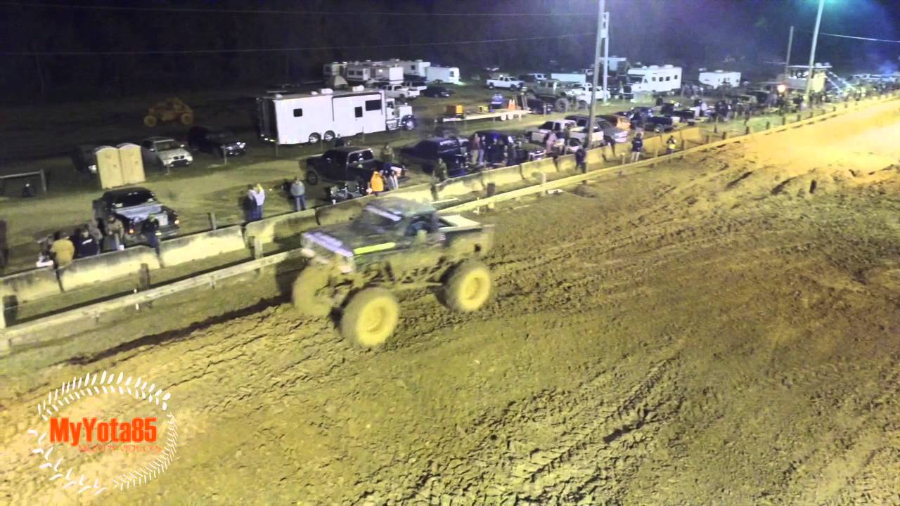 MEGA TRUCK FREESTYLE @ THROTTLE KING FINALE!!