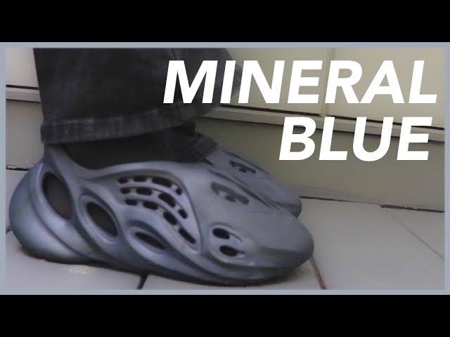 Yeezy Foam Runner Mineral Blue First Impressions & Sizing! 