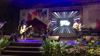 Video thumbnail of "Closing Sunday - Seandainya Poppunk Version (live perform)"