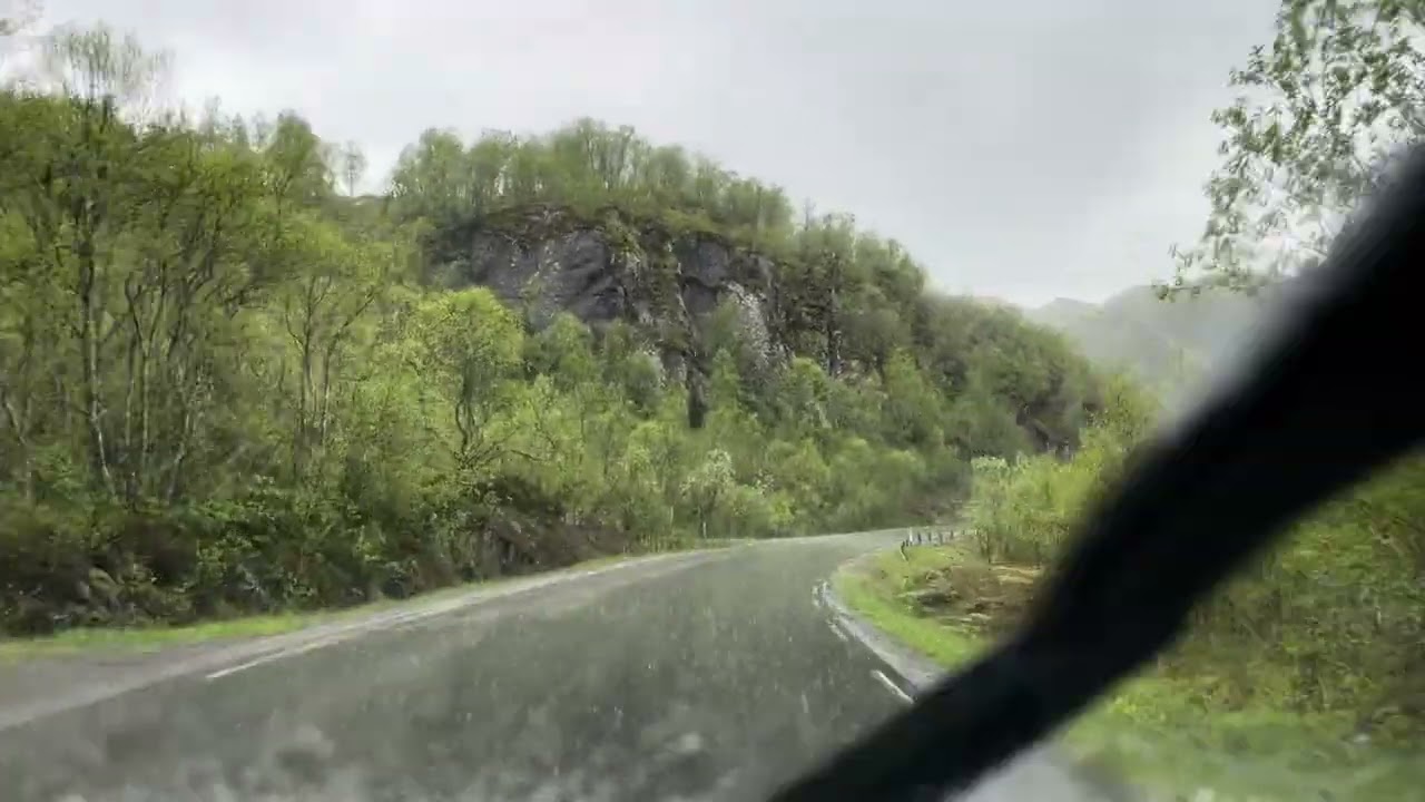 Norway, The mountain pass near Ryggedalsvatnet in heavy rain