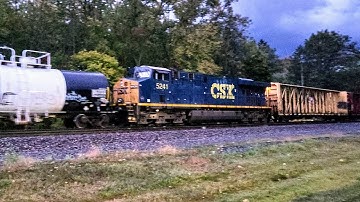 LONG CSX Freight M367 – AH4400CM #7256 K5LA + Mid DPU ES40DC #5241 – Unionville Ohio Oct 2023
