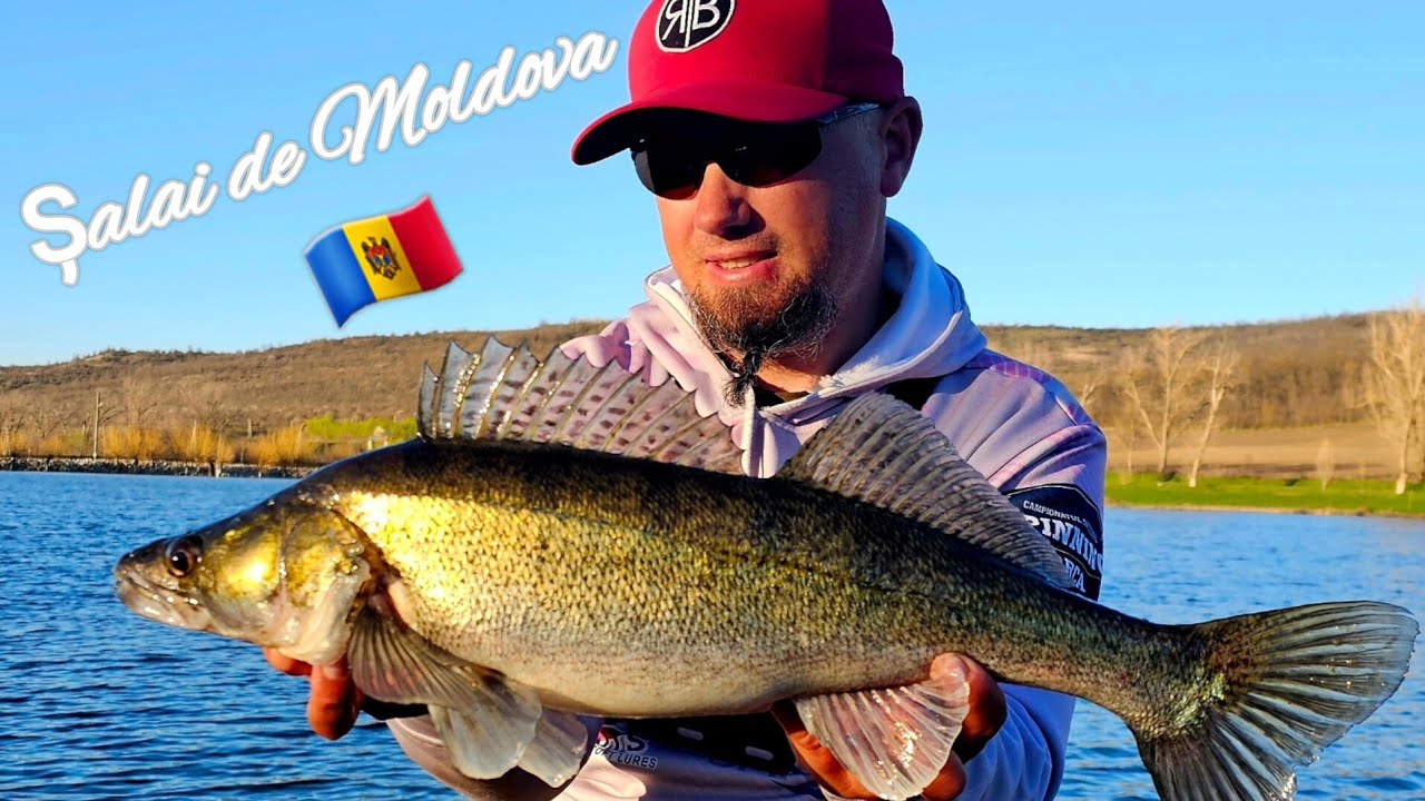 🎣 Am TRAVERSAT PRUTUL pentru o partida de PESCUIT 🇲🇩 ZECI de SALAI prinsi in fata PENSIUNII