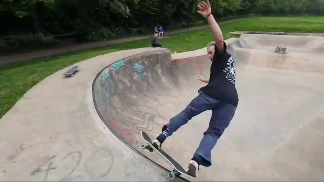 Nice little backside smith grind