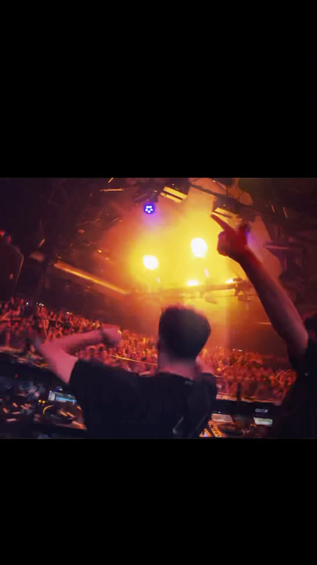 WIE SIE SCHREIEN???#bass #remix #tream #bassboosted #shortvideo #fypage #fy #newmusic #techno