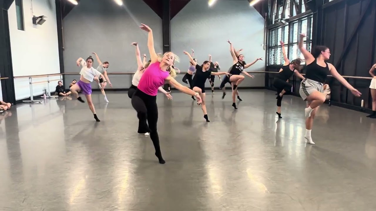 'Nuvole Bianche' (Ludovico Einaudi) by Shelley Moore