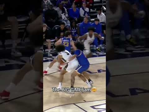 He had to get out of the way 😤