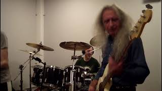 ABOGADOS DEL RITMO- VAN HALEN TOP OF THE WORLD REHEARSAL @eduardoritos