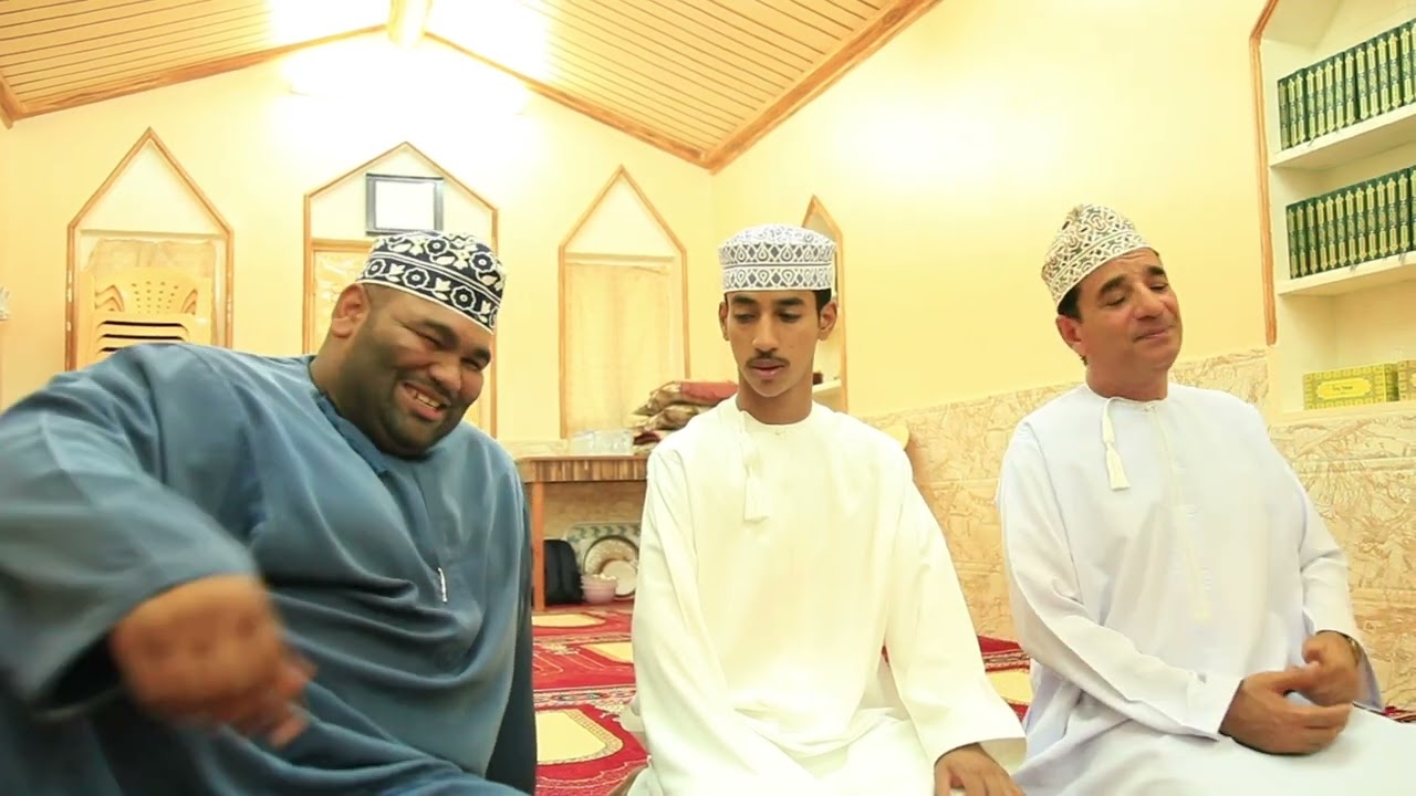 ربنا واحد وديننا الإسلام ووطننا واحد عمان