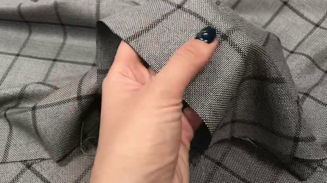 Серая костюмная ткань в клетку 200200