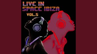 Let Me Kiss You (Extended Mix) Resimi