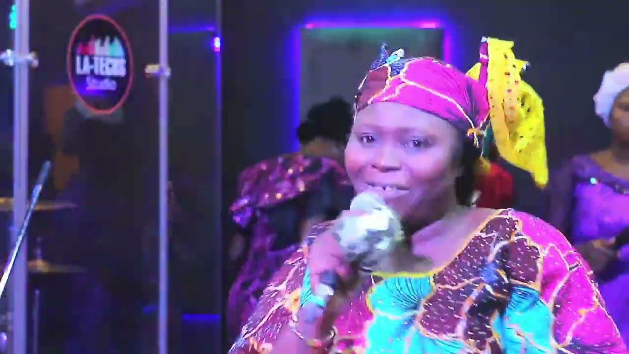 BOSE ADEIWA - OWO AGBARA REE( HIS MIGHTY HANDS) Official Video (Live Concert)