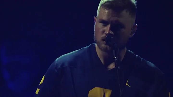Zach Bryan - Starved - Live in Michigan