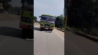 nwkrtc mass entry🔥|yellapur diamond express|nwkrtc bus| #massentry #ksrtc #nwkrtc #diamond #travel