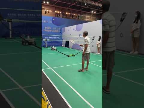 A Robot plays badminton