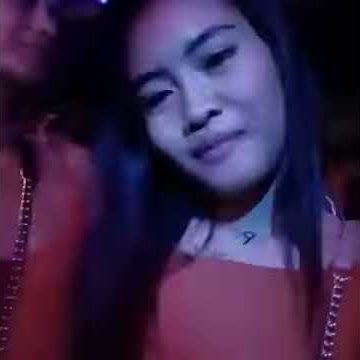 LEDIS LAgi narsis di warehouse Surabaya #thewarehouse #funkot
