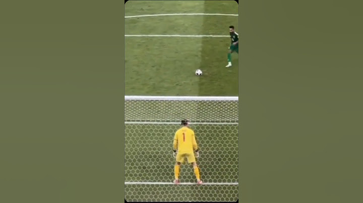MARTIN PAES KIPER INDONESIA YANG BERHASIL GGALKAN TENDANGAN PENALTI ARAB SAUDI