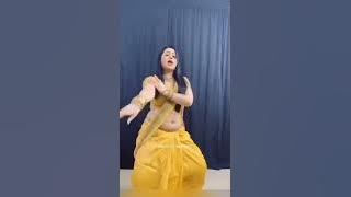 Hot Aunty Dance