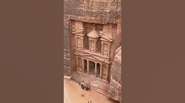 Breathtaking view of the Treasury in Petra - my third world wonder 😍😍😍