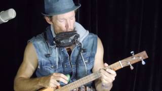 Juzzie Smith Blissful with Cigarbox, Harmonica, Wazinator stompbox demo chords