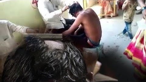 tounsure in young man