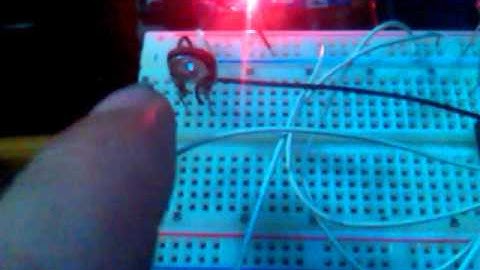 Programando Conversor analogico digital Atmega8