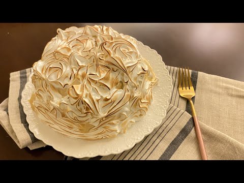 فيديو: كعكة ألاسكا مع الآيس كريم والمرينغ