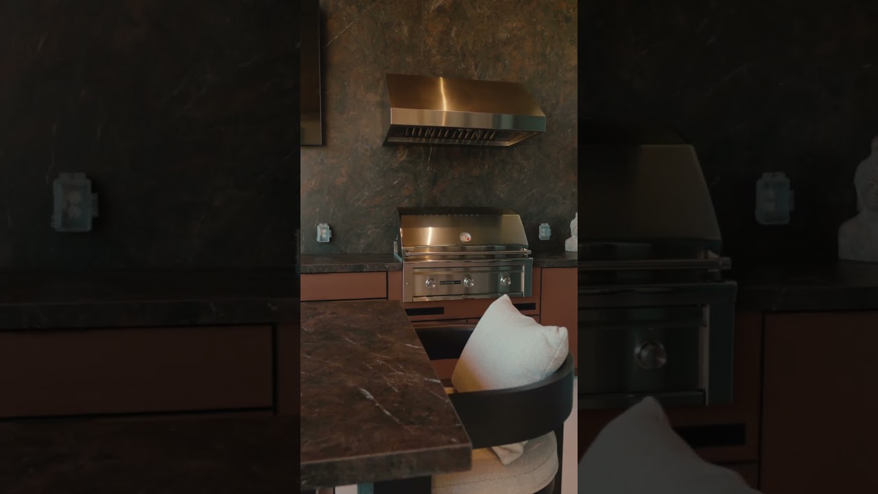 Luxury Outdoor Aluminum Kitchen – Miami, FL