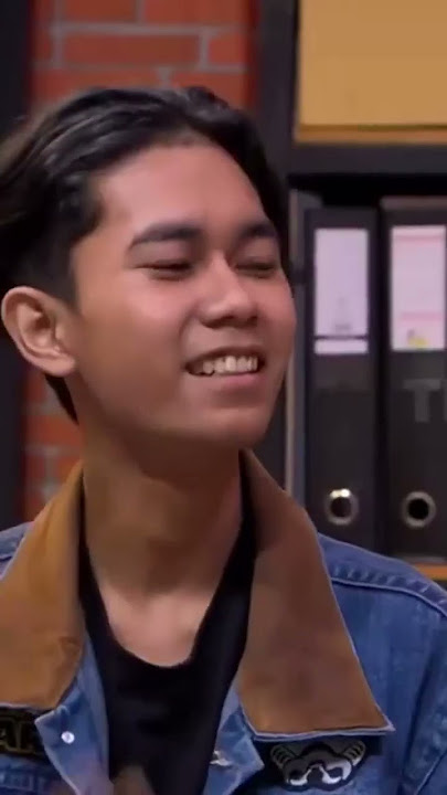 Kamu nanya ? Kamu bertanya tanya , tercandu candu , Rambutnya model Cepmek ya 🤣🤣🤣 - Alif Cepmek