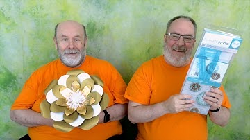 We R Memory Keepers Template Studio Flower Guide Demo