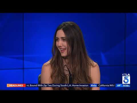 Video: Madeline Zima neto vērtība: Wiki, precējies, ģimene, kāzas, alga, brāļi un māsas