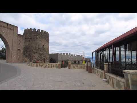 Грузия с детьми.Серия 15. Сигнахи სიღნაღი грузия июнь 2017 прогулка по городу и крепостной стене