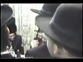 Amshinover Rebbe at a komzits with shlomo