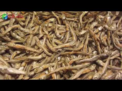 Video: Saladi Ya Viazi Na Sprats Na Mizeituni