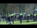 ADO Den Haag-fans door de ME omsingeld op het Malieveld tijdens de Ajax-supporters demonstratie