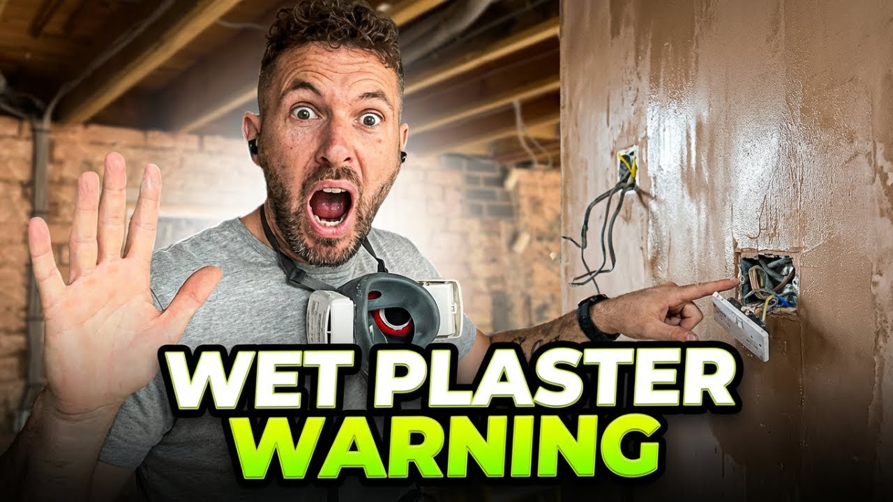 Прокладка электропроводки поверх влажной штукатурки – серьезная ошибка?