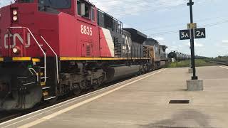 Short clip of sd70m-2 and a GECX AC44
